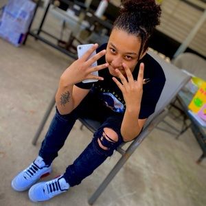 Meet your Posher, Lex